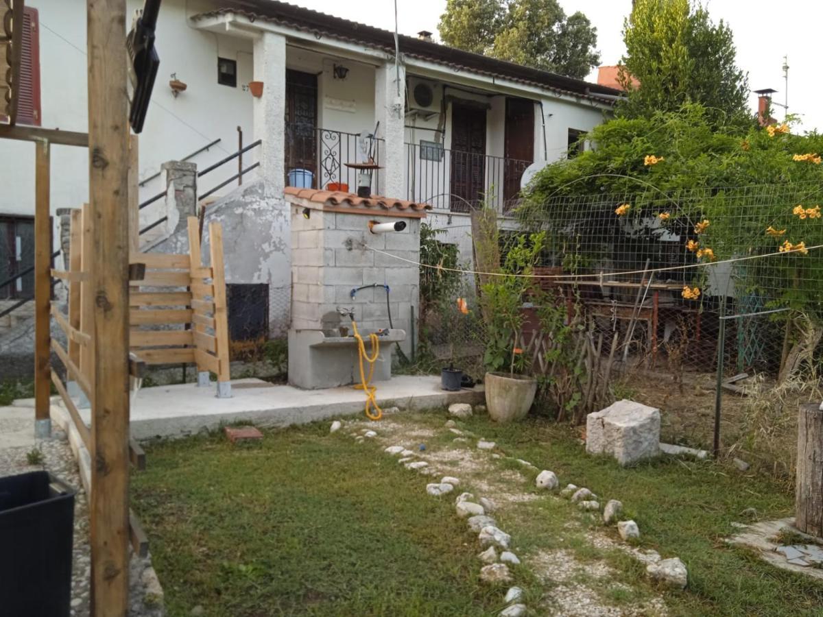La Casa Sul Farfa Apartment Bocchignano Bagian luar foto